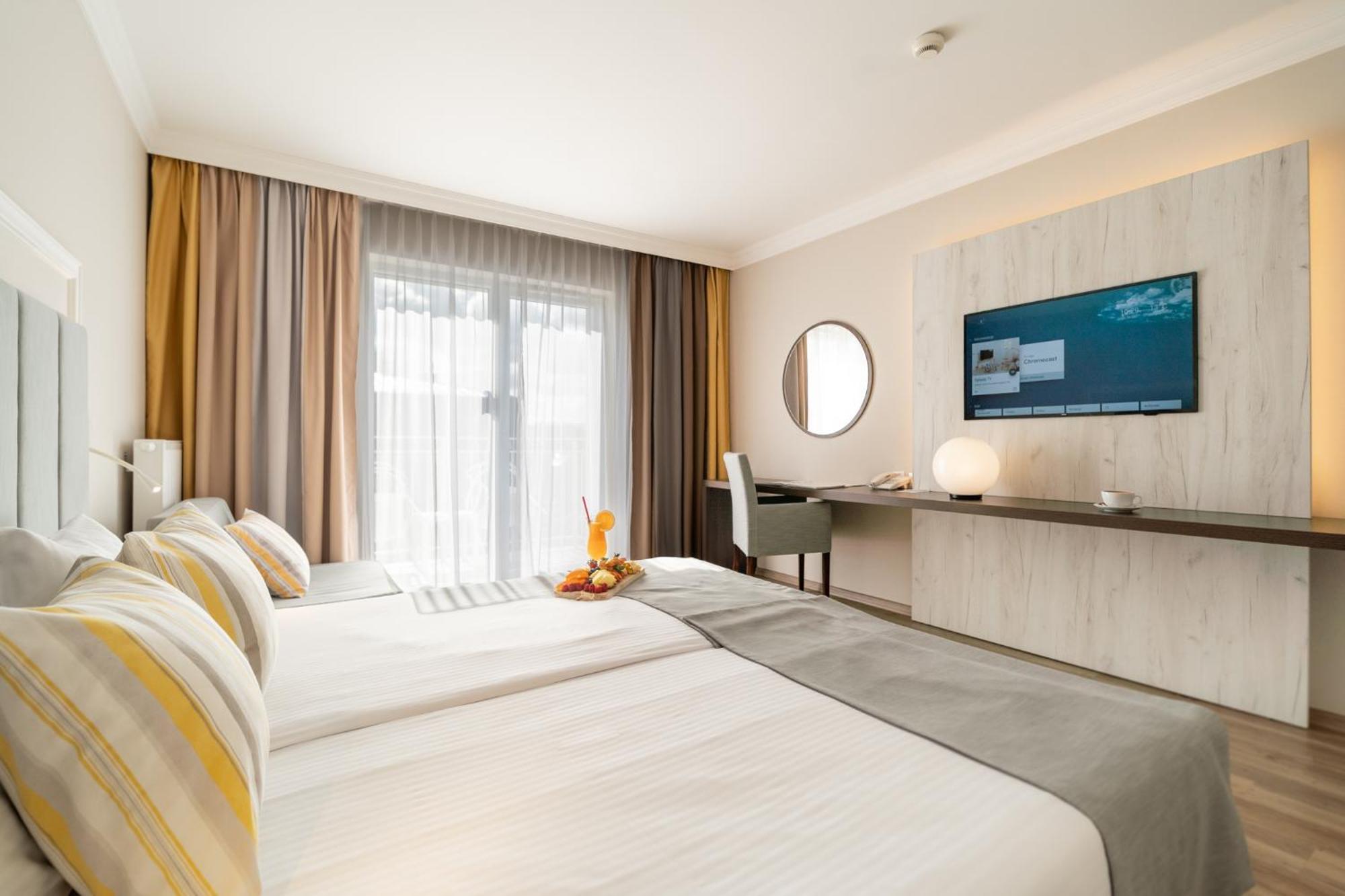 Hotel & Spa Trzy Wyspy 슈비노우이스쳬 외부 사진