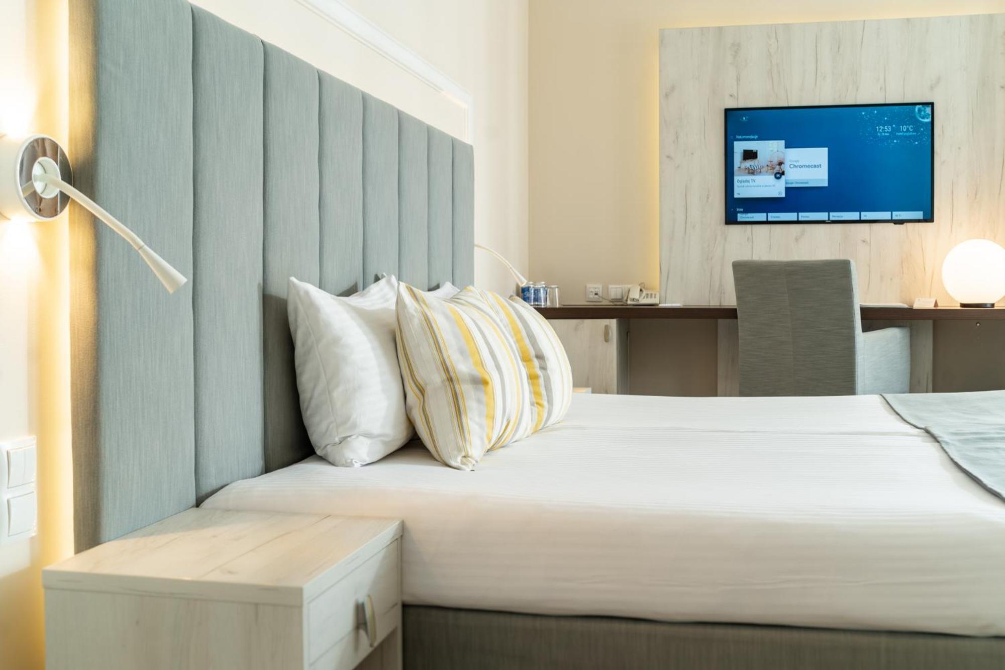 Hotel & Spa Trzy Wyspy 슈비노우이스쳬 외부 사진